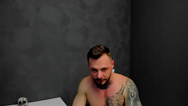 Snapshot of BrianHunts chatting on 31, 1, 2025 BrianHunts online show from 31, 1, 2025