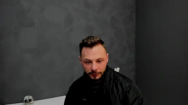 Snapshot of BrianHunts chatting on 4, 2, 2025 BrianHunts online show from 4, 2, 2025