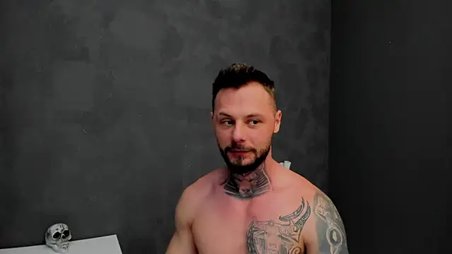 Snapshot of BrianHunts chatting on 5, 2, 2025 BrianHunts online show from 5, 2, 2025