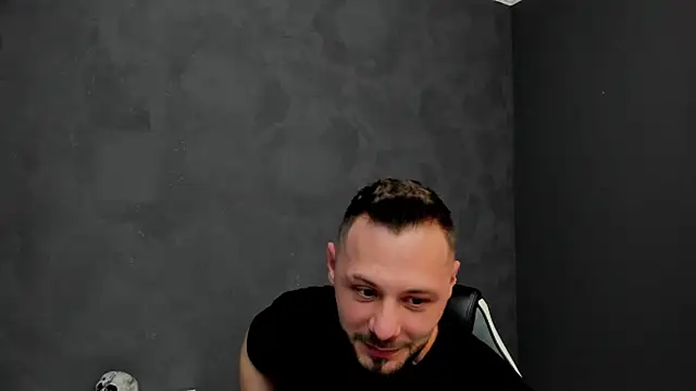 Snapshot of BrianHunts chatting on 6, 2, 2025 BrianHunts online show from 6, 2, 2025