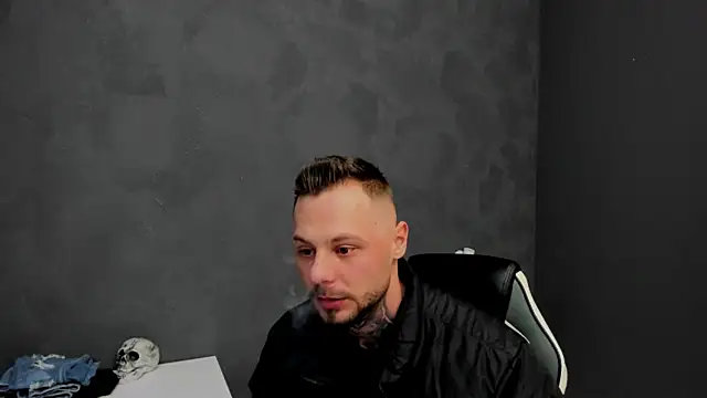 Snapshot of BrianHunts chatting on 7, 2, 2025 BrianHunts online show from 7, 2, 2025