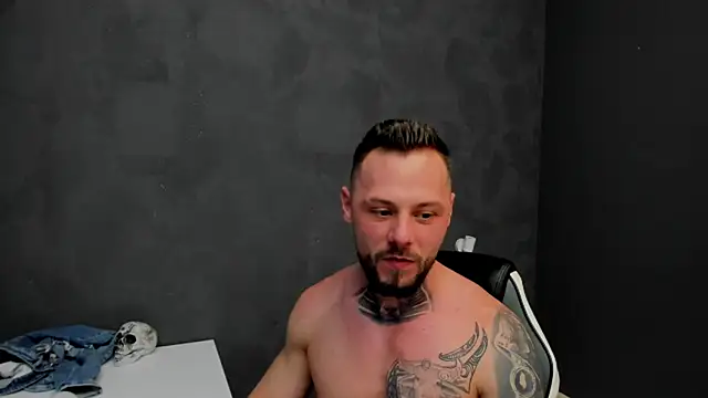 Snapshot of BrianHunts chatting on 9, 2, 2025 BrianHunts online show from 9, 2, 2025