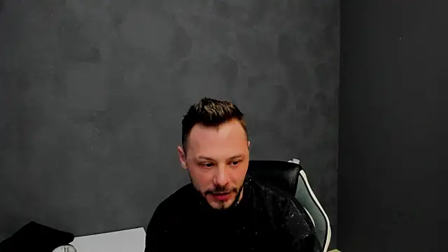 Snapshot of BrianHunts chatting on 19, 2, 2025 BrianHunts online show from 19, 2, 2025