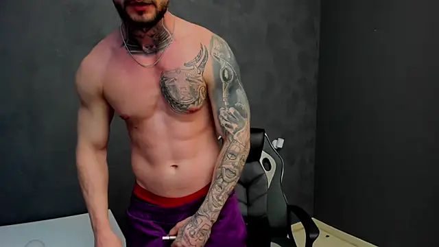 Snapshot of BrianHunts chatting on 6, 3, 2025 BrianHunts online show from 6, 3, 2025