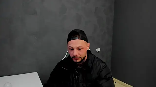 Snapshot of BrianHunts chatting on 10, 3, 2025 BrianHunts online show from 10, 3, 2025