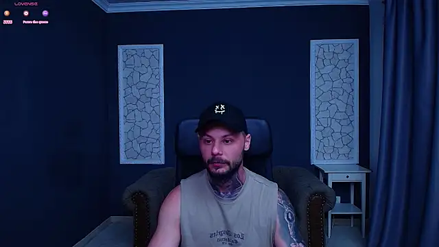 Snapshot of BrianHunts chatting on 12, 9, 2025 BrianHunts online show from 12, 9, 2025