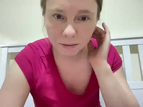 Snapshot of SweetLucy96 chatting on 2, 12, 2025 SweetLucy96 online show from 2, 12, 2025