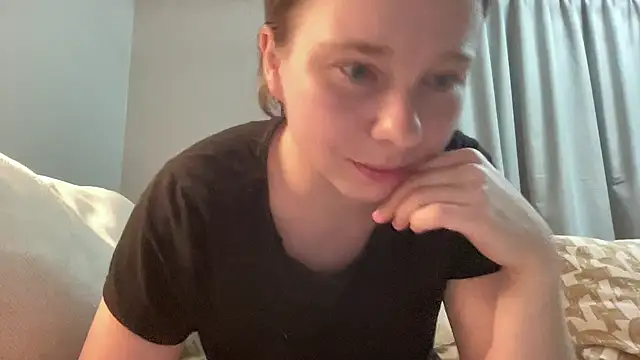 Snapshot of SweetLucy96 chatting on 11, 4, 2026 SweetLucy96 online show from 11, 4, 2026