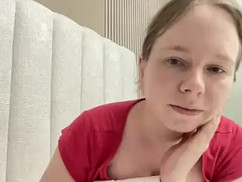 Snapshot of SweetLucy96 chatting on 15, 4, 2026 SweetLucy96 online show from 15, 4, 2026