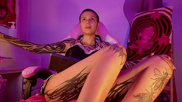 goddess vee  online show from 18, 3, 2026