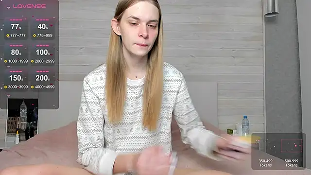 molly hunt  online show from 30, 1, 2025