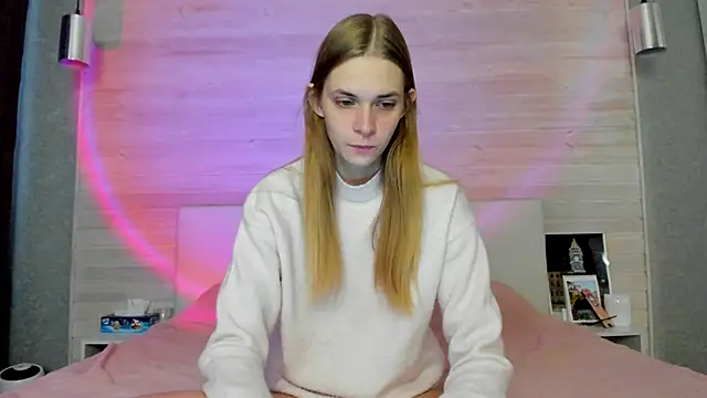 molly hunt  online show from 18, 11, 2025