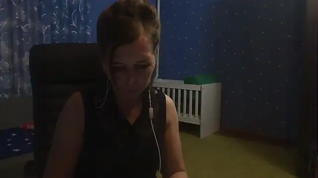 Snapshot of loveis007 chatting on 30, 10, 2025 loveis007 online show from 30, 10, 2025