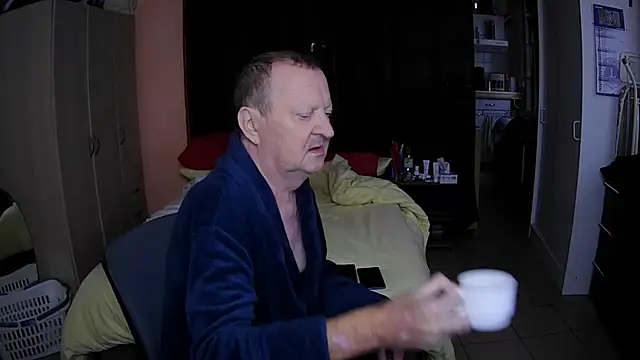 passifsoumis1963 online show from 19, 11, 2025