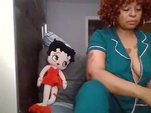 MSweetLindaParks online show from 5, 1, 2025