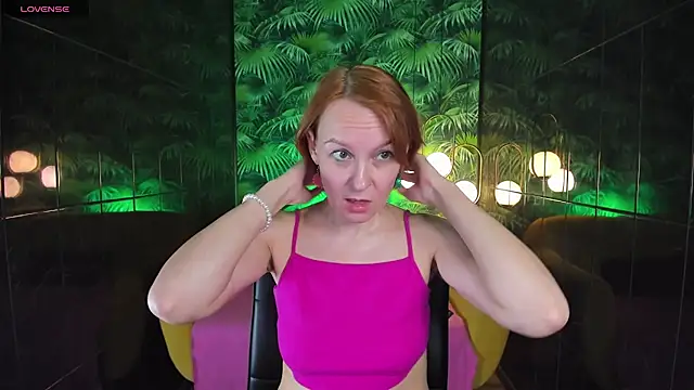 Snapshot of NikaGentle chatting on 13, 12, 2024 NikaGentle online show from 13, 12, 2024