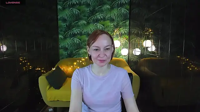 Snapshot of NikaGentle chatting on 3, 1, 2025 NikaGentle online show from 3, 1, 2025