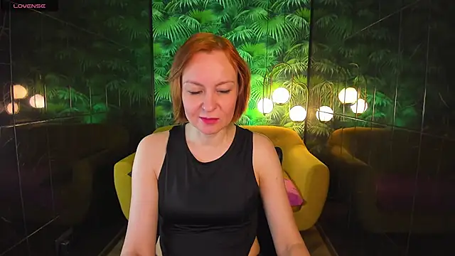 Snapshot of NikaGentle chatting on 8, 1, 2025 NikaGentle online show from 8, 1, 2025