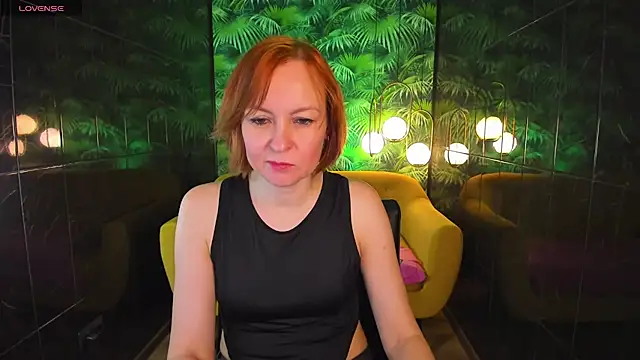 Snapshot of NikaGentle chatting on 8, 1, 2025 NikaGentle online show from 8, 1, 2025