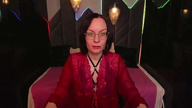 Snapshot of NikaGentle chatting on 14, 12, 2025 NikaGentle online show from 14, 12, 2025