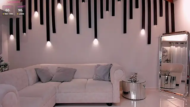 ToriCrossX online show from 4, 2, 2025