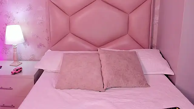 ambar sullivan online show from 17, 2, 2025