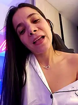 Snapshot of miaeyes chatting on 18, 1, 2025 miaeyes online show from 18, 1, 2025