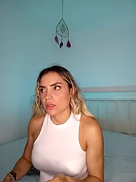 ASHLEY BLAIR online show from 4, 3, 2025