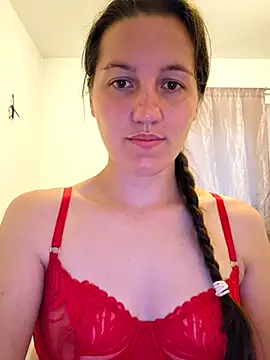 Snapshot of Nicole-Ray chatting on 5, 8, 2026 Nicole-Ray online show from 5, 8, 2026