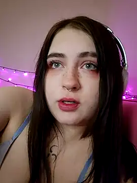 Snapshot of Yammy_Yumi chatting on 20, 1, 2025 Yammy Yumi online show from 20, 1, 2025