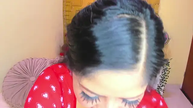 Julia Haye online show from 10, 4, 2026