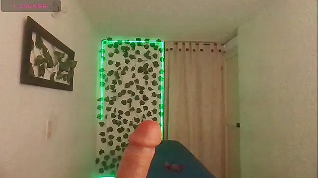 SexDiffrent online show from 26, 11, 2025