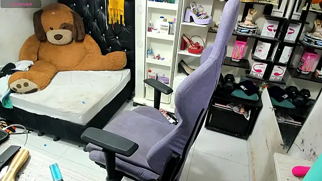 allsson queen online show from 17, 9, 2025