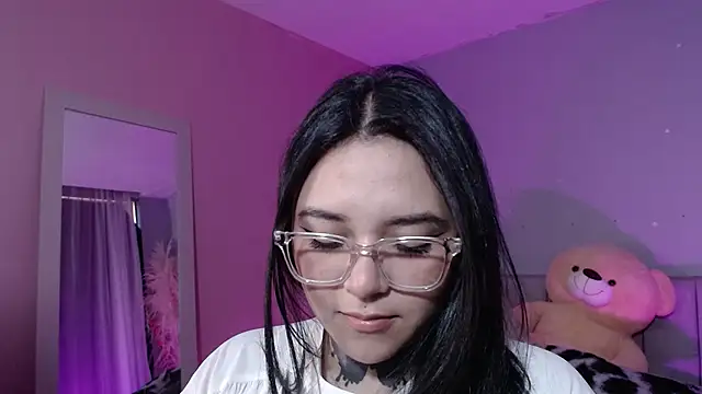 Snapshot of kim_blake chatting on 18, 1, 2025 kim blake online show from 18, 1, 2025