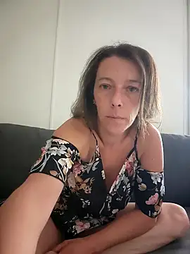 Snapshot of Oriane_Jackson chatting on 17, 7, 2026 Oriane Jackson online show from 17, 7, 2026