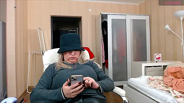 Snapshot of PamHardFuck chatting on 25, 1, 2025 PamHardFuck online show from 25, 1, 2025