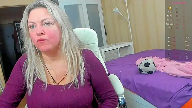 Snapshot of PamHardFuck chatting on 28, 2, 2025 PamHardFuck online show from 28, 2, 2025