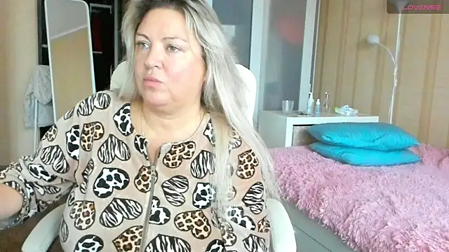 Snapshot of PamHardFuck chatting on 20, 9, 2025 PamHardFuck online show from 20, 9, 2025
