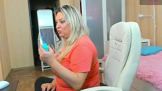 Snapshot of PamHardFuck chatting on 28, 9, 2025 PamHardFuck online show from 28, 9, 2025