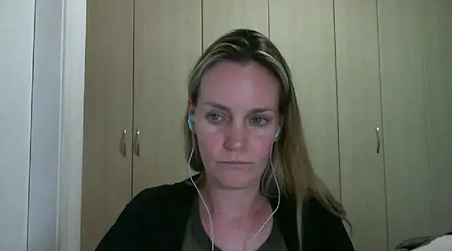Snapshot of Annylove1 chatting on 16, 1, 2025 Annylove1 online show from 16, 1, 2025