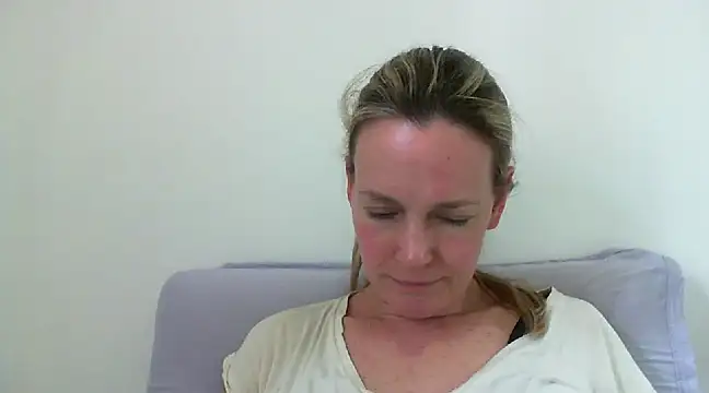 Snapshot of Annylove1 chatting on 20, 1, 2025 Annylove1 online show from 20, 1, 2025