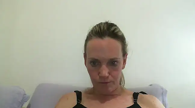Snapshot of Annylove1 chatting on 26, 1, 2025 Annylove1 online show from 26, 1, 2025
