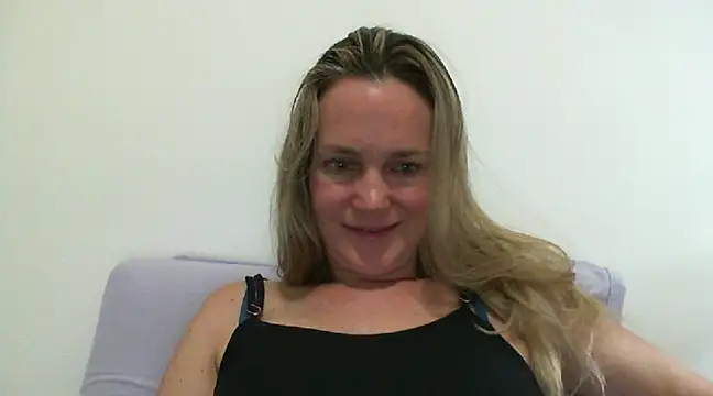Snapshot of Annylove1 chatting on 27, 1, 2025 Annylove1 online show from 27, 1, 2025