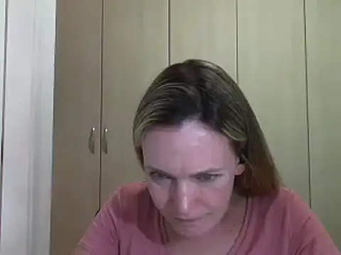 Snapshot of Annylove1 chatting on 11, 2, 2025 Annylove1 online show from 11, 2, 2025