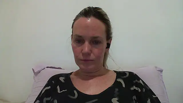 Snapshot of Annylove1 chatting on 16, 2, 2025 Annylove1 online show from 16, 2, 2025