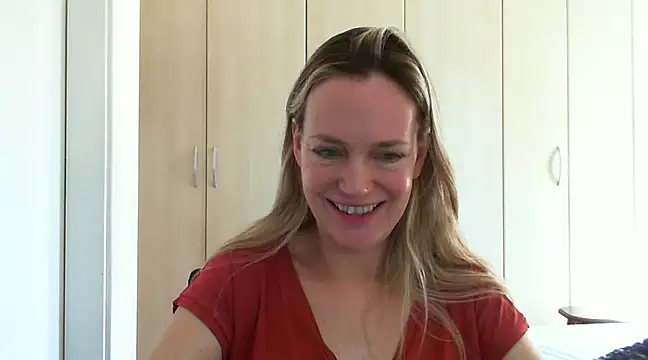 Snapshot of Annylove1 chatting on 19, 2, 2025 Annylove1 online show from 19, 2, 2025