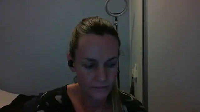 Annylove1 online show from 6, 11, 2025