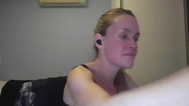 Annylove1 online show from 1, 12, 2025