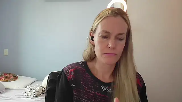 Annylove1 online show from 6, 1, 2026