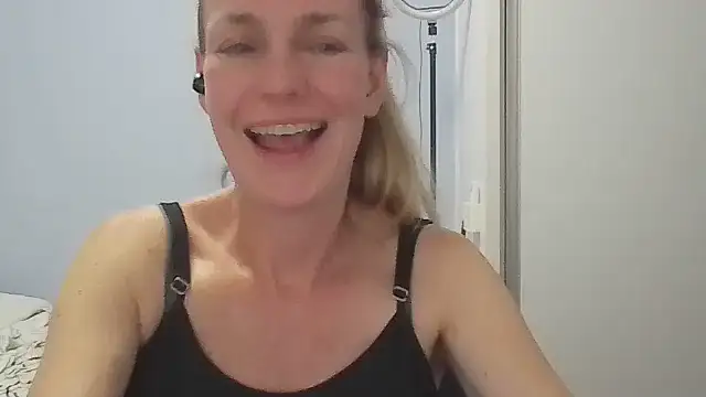 Annylove1 online show from 15, 1, 2026